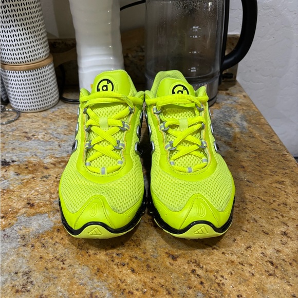 Adidas a3 size 7 - Picture 2 of 9